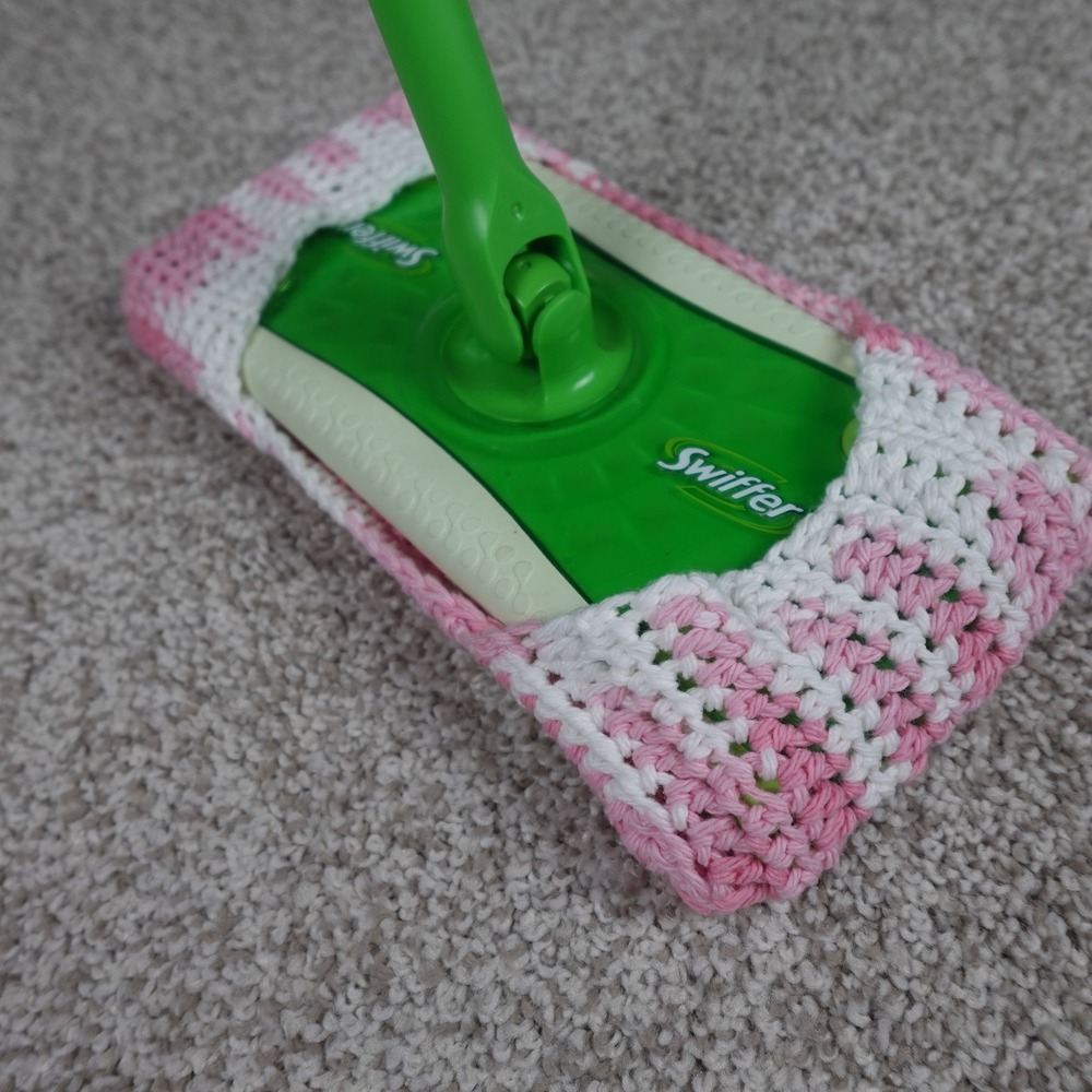 Handmade Pink White Gingham Crochet Reusable Mop Cover Basketweave Mop Pad - Picture 2 of 5